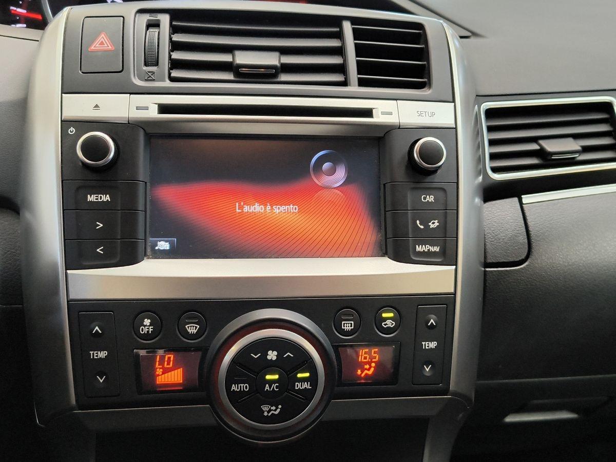 TOYOTA Verso - Verso 1.6 D-4D Cool
