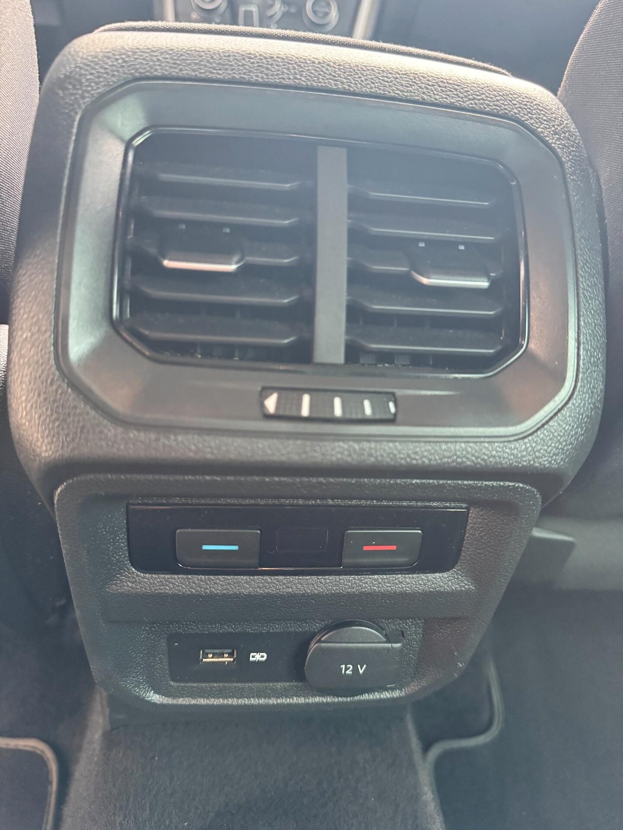 Volkswagen Tiguan 1.6 TDI RLINE