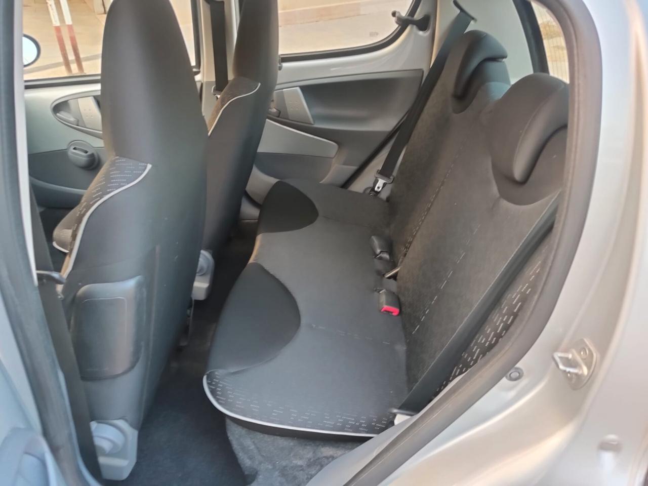 Peugeot 107 1.0 BENZINA 68CV 5p.