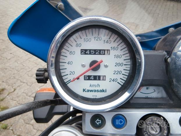 Kawasaki ZR 7 del 2003 compreso trapasso-tagliando-garanzia