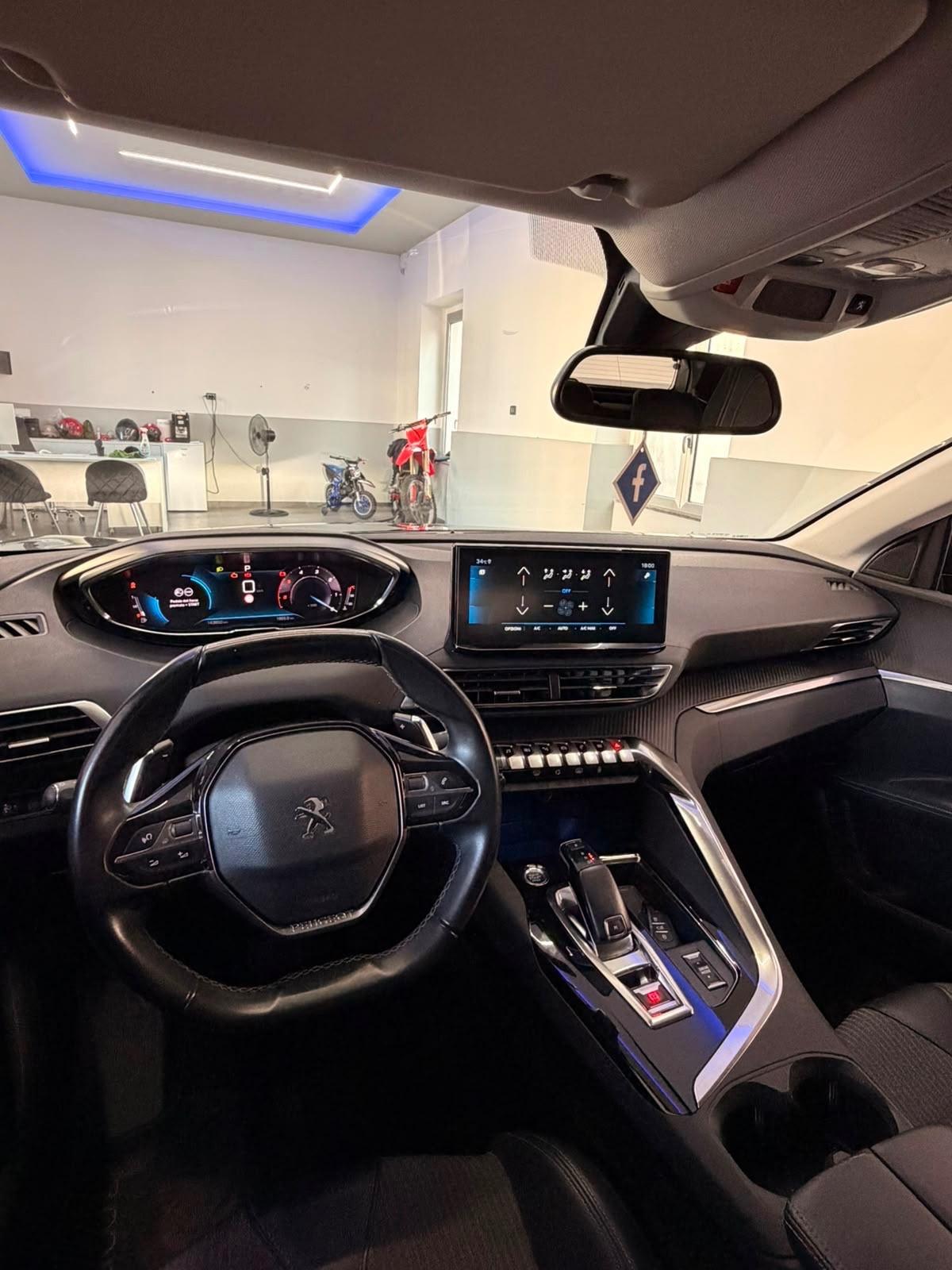 Peugeot 3008 BlueHDi 130 S&S EAT8 Allure