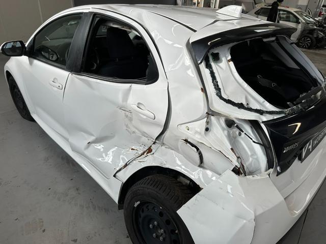 TOYOTA Yaris 1.5 HYBRID 5 PORTE BUSINESS