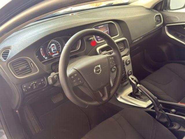 VOLVO V40 Cross Country D2 Geartronic