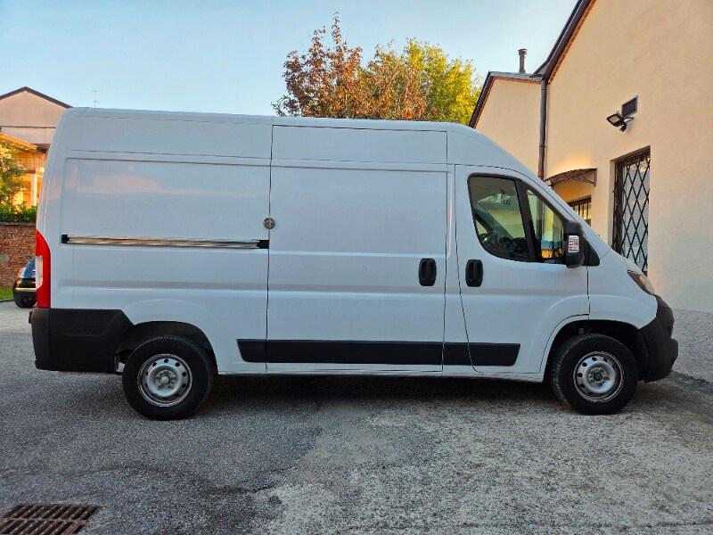 PEUGEOT Boxer (3ª serie) Boxer 333 2.2 BlueHDi...