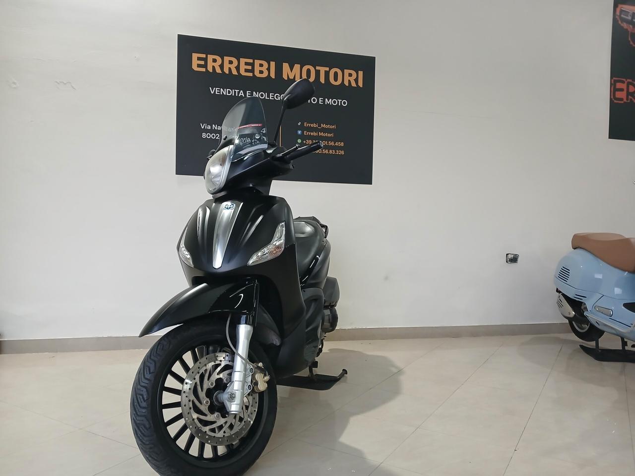 Piaggio Beverly 300 PARI AL NUOVO