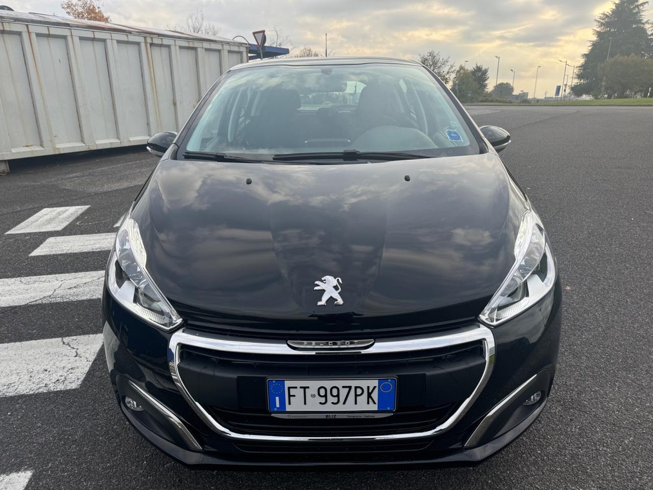 Peugeot 208 PureTech 82 Allure NEOPATENTATI