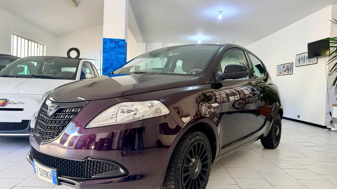 Lancia Ypsilon 1.2 69 CV 5 porte Elle