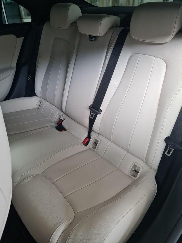 Mercedes-Benz CLA CLA Coupe 200 d Sport
