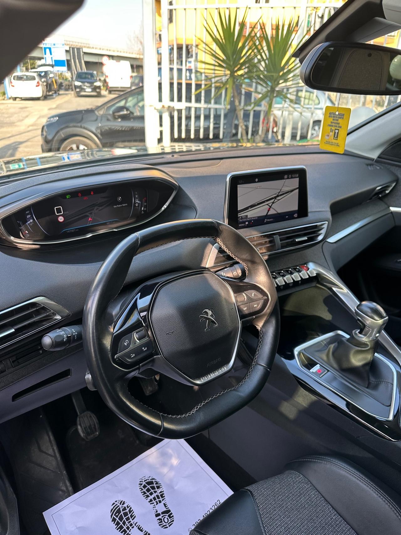 Peugeot 3008 BlueHDi 120 S&S Business