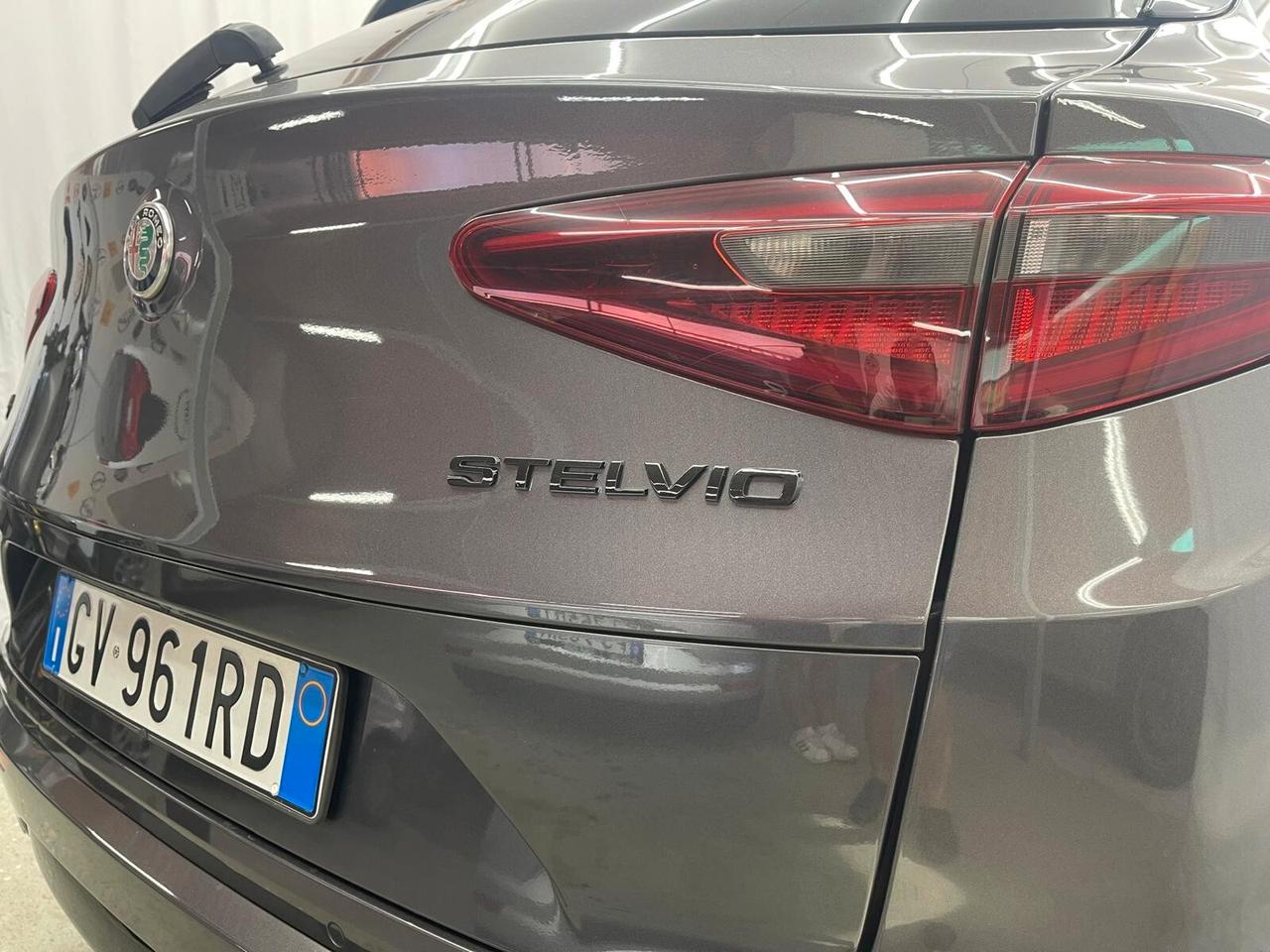 Alfa Romeo Stelvio Q4 210CV VELOCE AT8