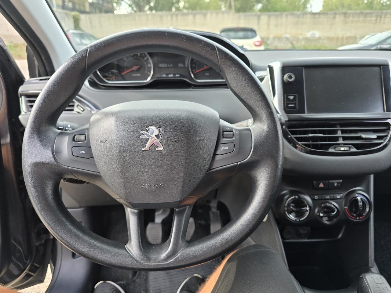 Peugeot 208 1.2 benzina 82 CV 5 porte anno 2013
