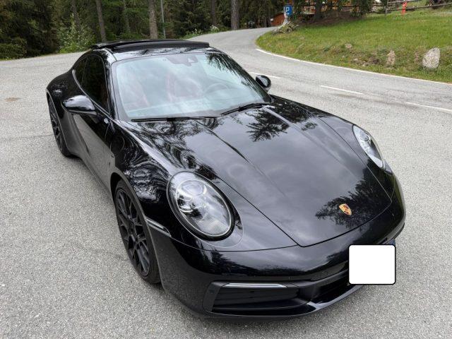 PORSCHE 911 Carrera 4S