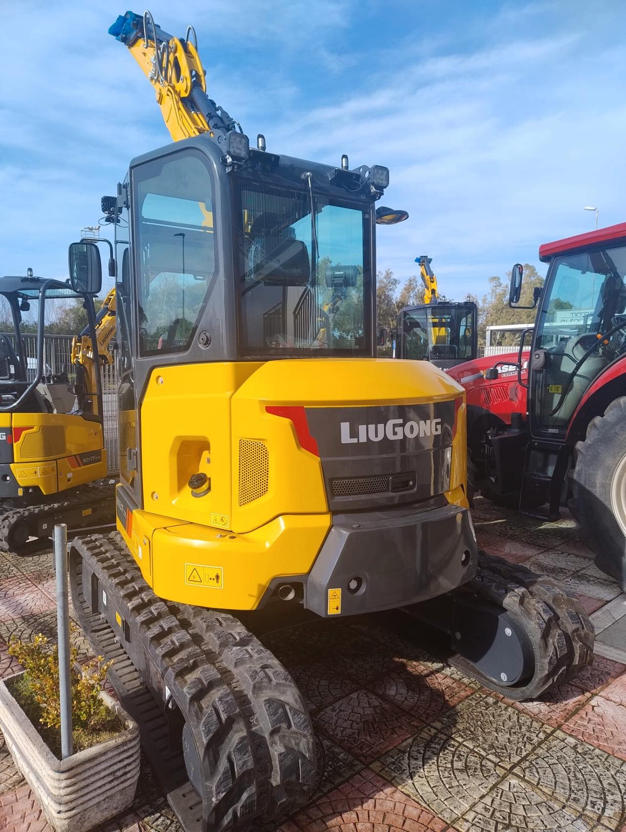 Escavatore Nuovo LiuGong 9051F (51 Quintali)