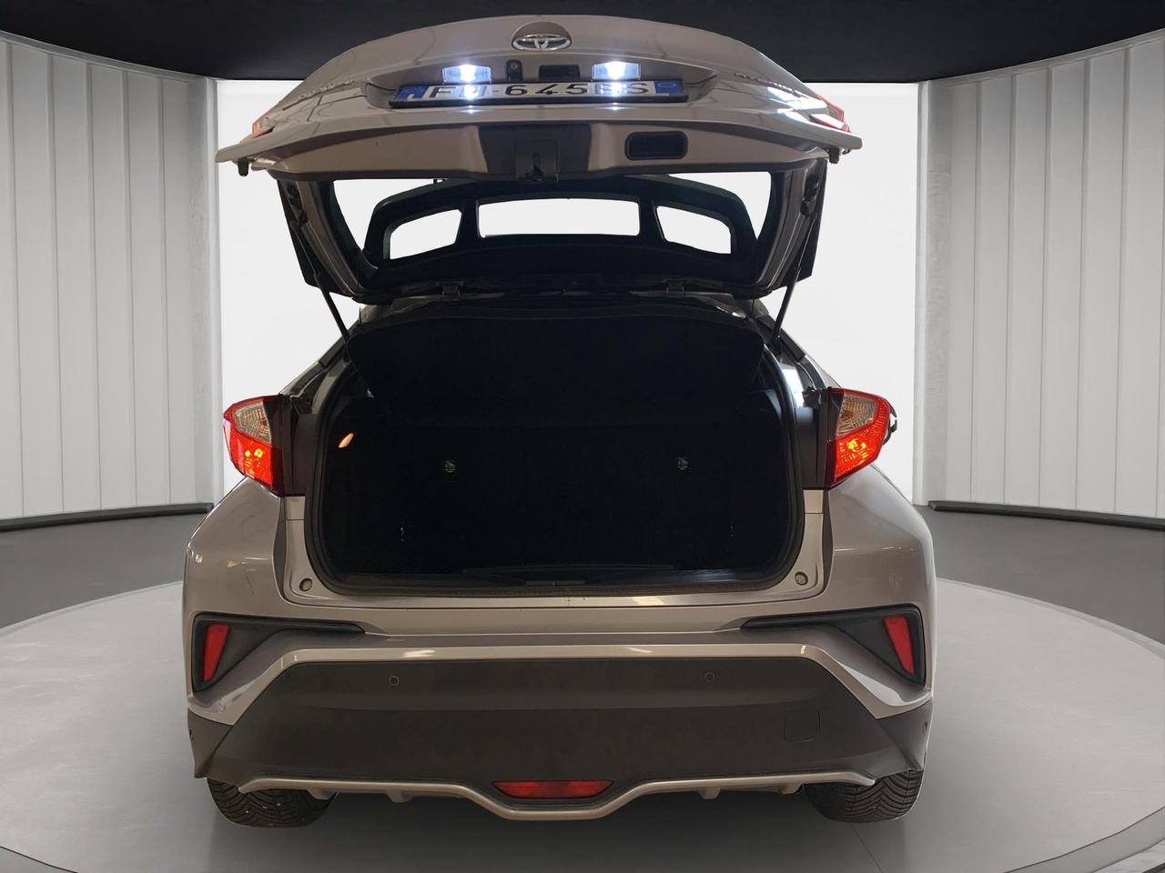 Toyota C-HR 1.8h Lounge 2wd e-cvt