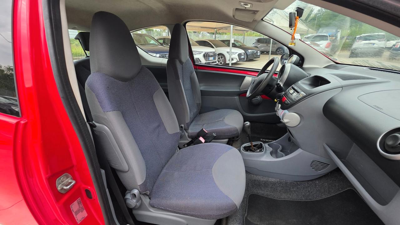 Peugeot 107 1.0 68CV 3p. Sweet Years