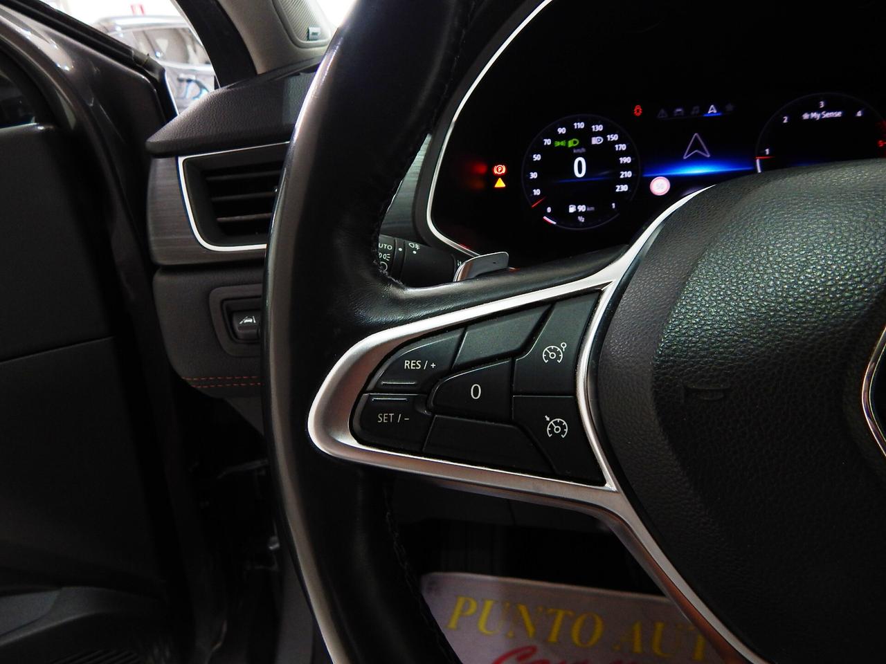 Renault Captur 1.5 dci Initiale Paris 115cv edc NAVI-PELLE-PARK