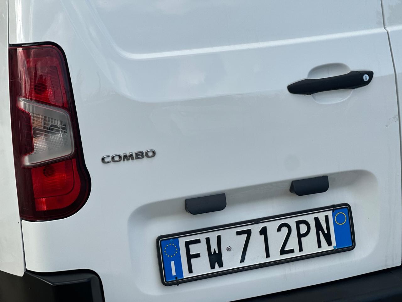 Opel Combo Cargo XL 1.5 Diesel 130CV PL 950kg