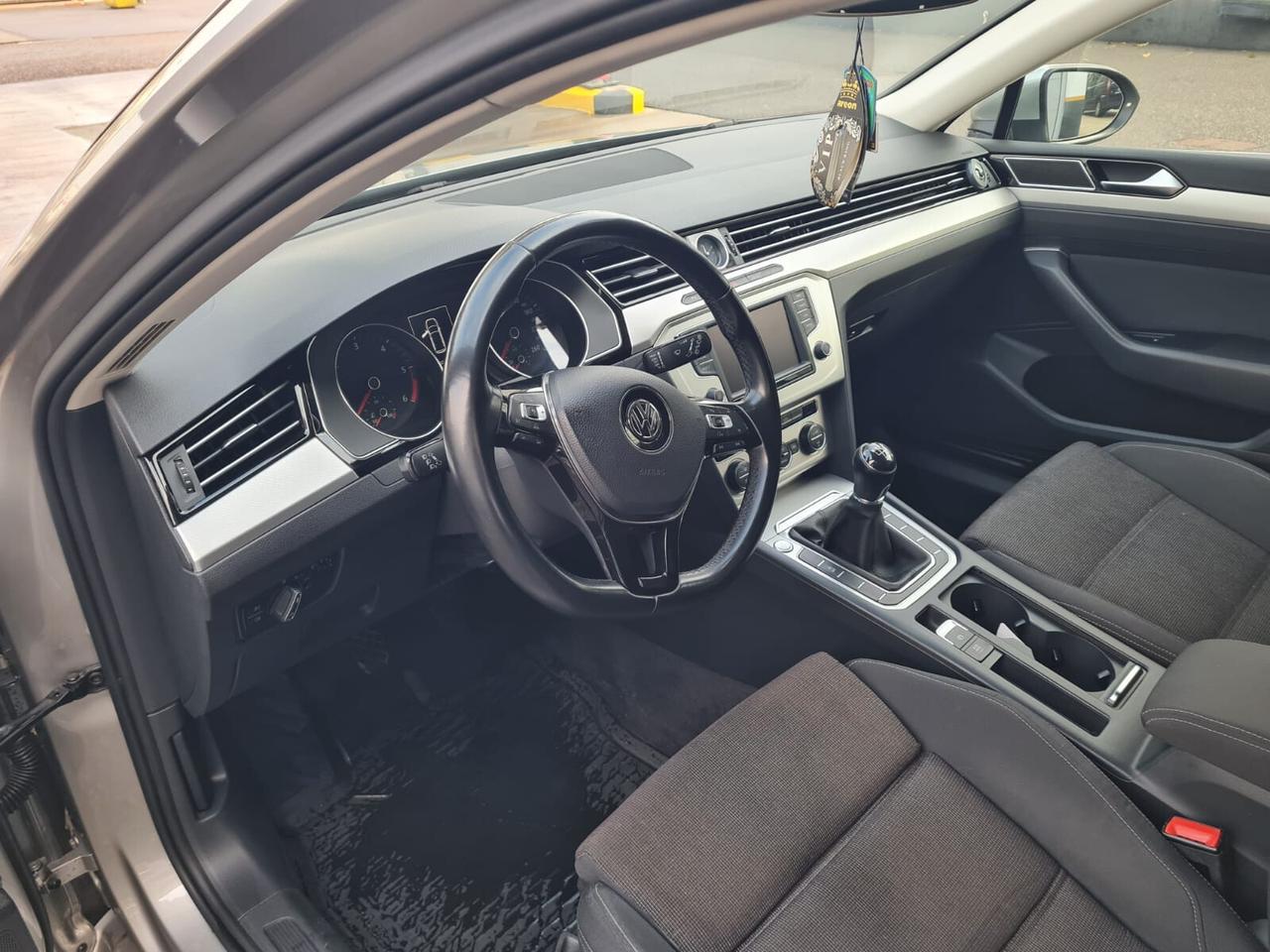 Volkswagen Passat PARI AL NUOVO