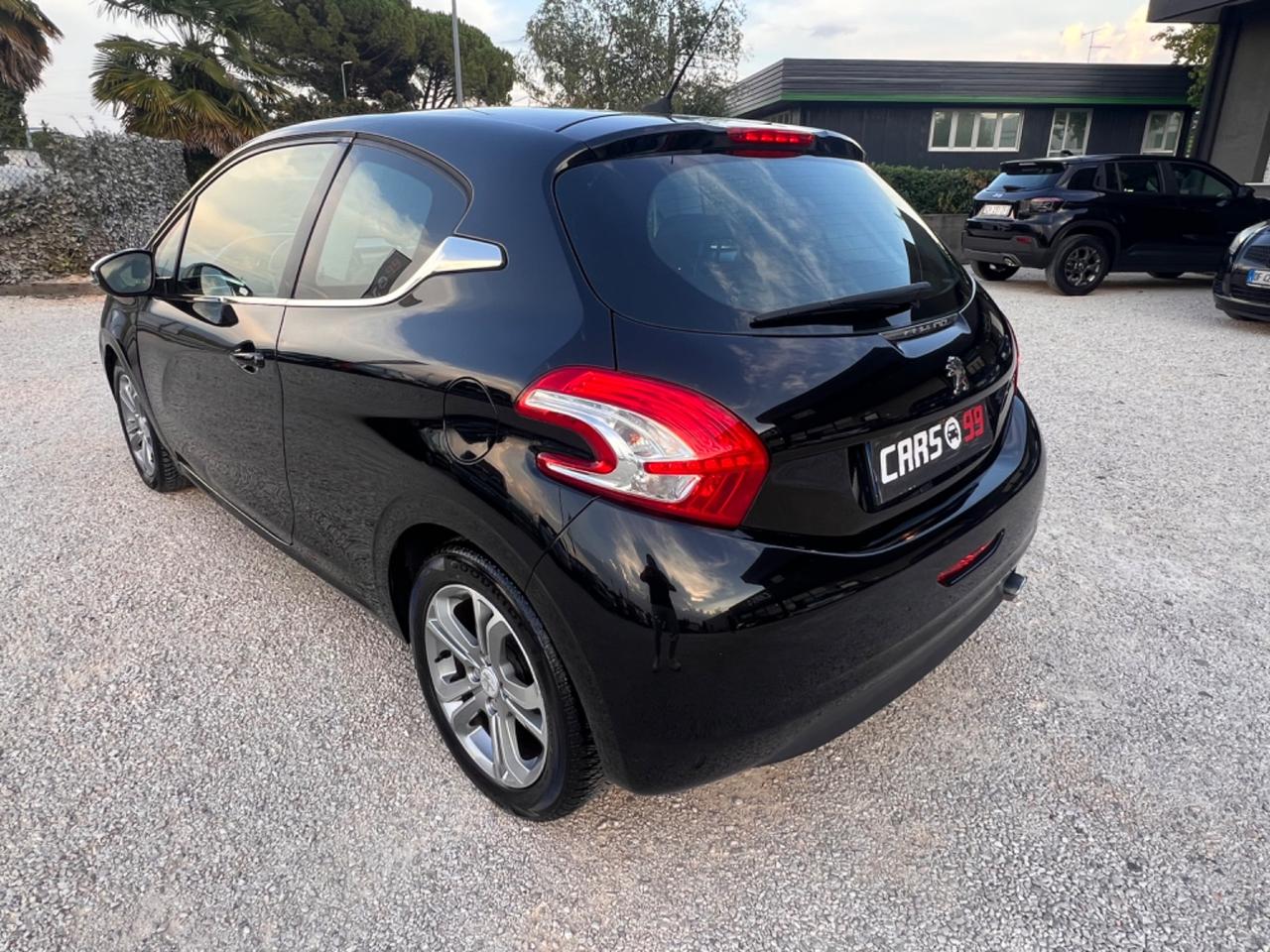 Peugeot 208 1.2 VTi 82 CV 3 porte Allure