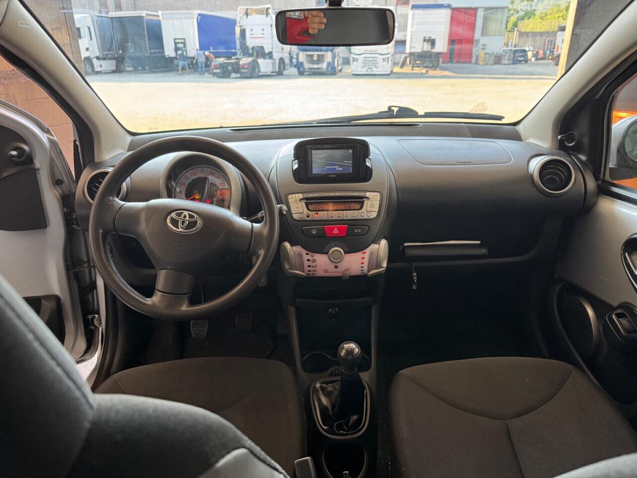 Toyota Aygo 1.0 12V VVT-i 5 porte Cool Soda Connect