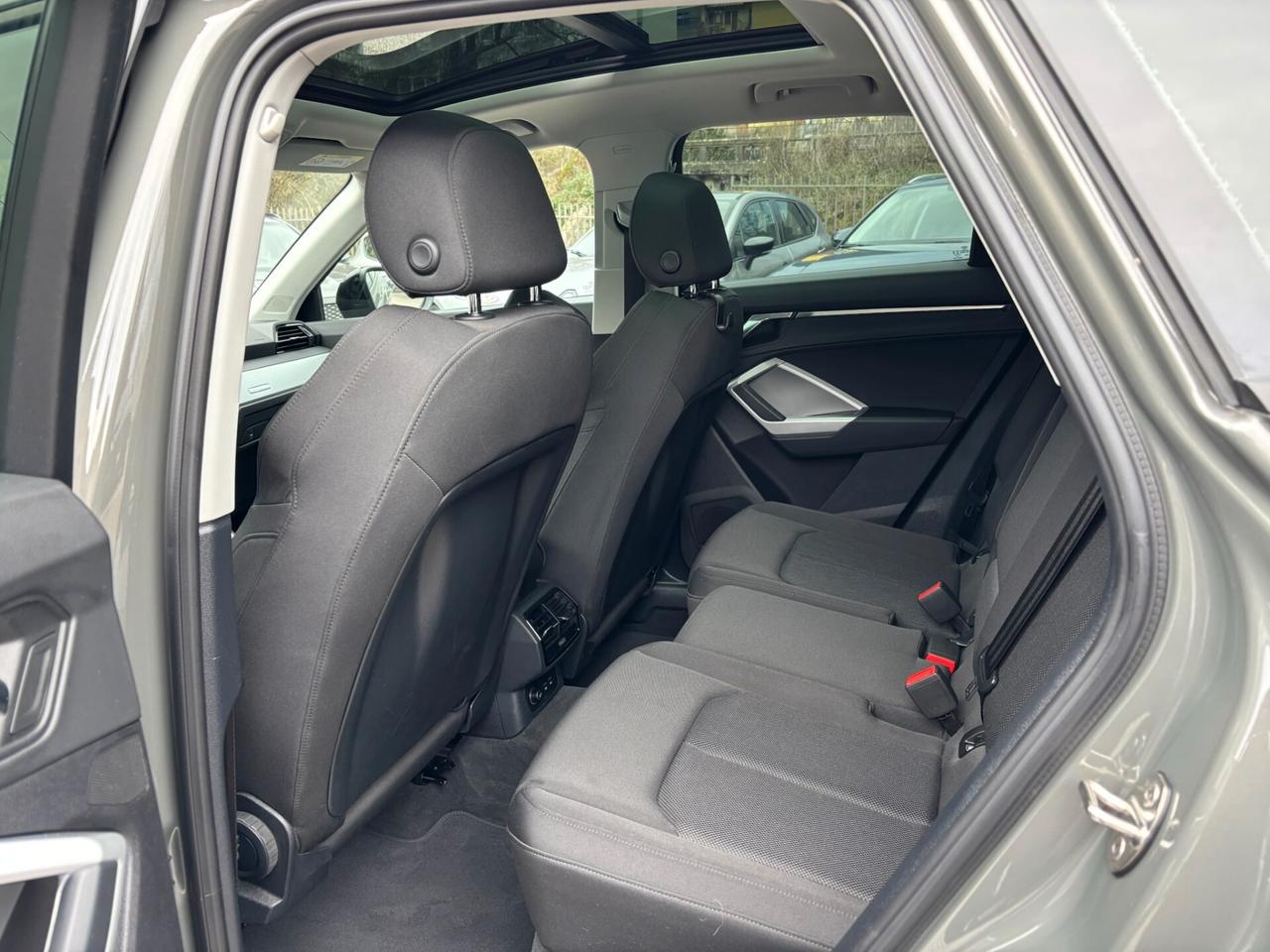 Audi Q3 35 TDI S tronic 150 CV S-LINE TETTO- LED-MATRIX-MY 22