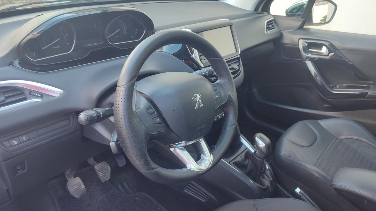 Peugeot 208 1.4 HDI TETTO PANORAMICO