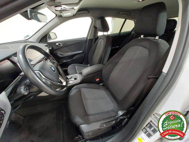 BMW 118 i 5p. Advantage Automatica Led