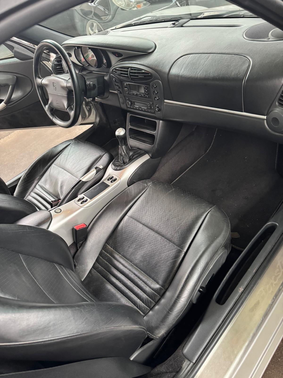 Porsche Boxster 2.5i 24V cat