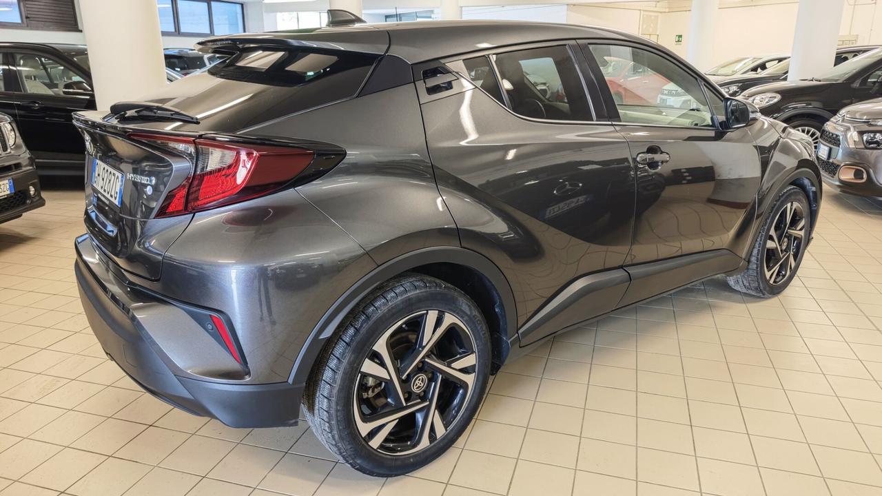 Toyota C-HR 1.8 Hybrid E-CVT Trend