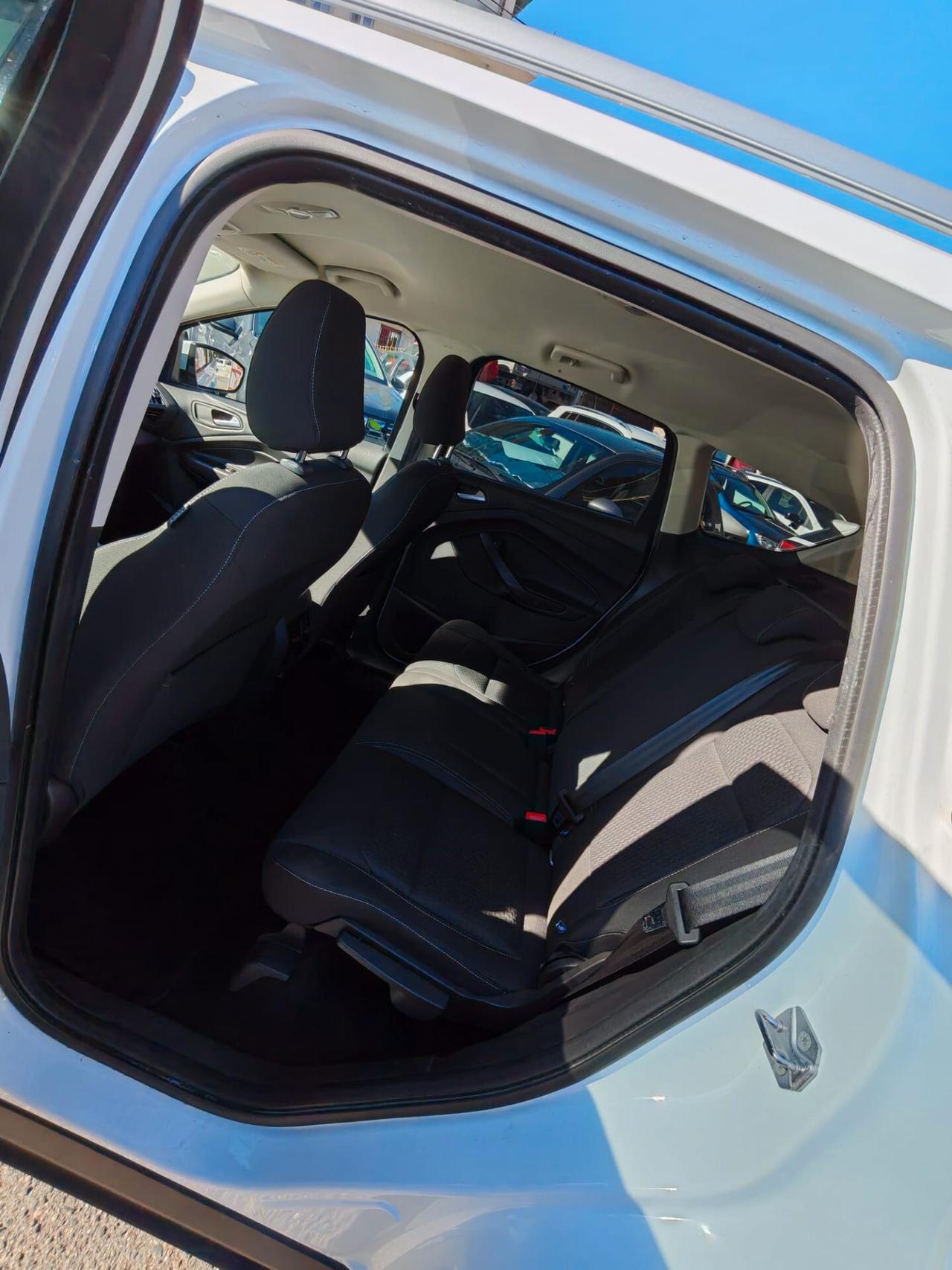 Ford Kuga 2.0 TDCI 120 CV S&S 2WD Business