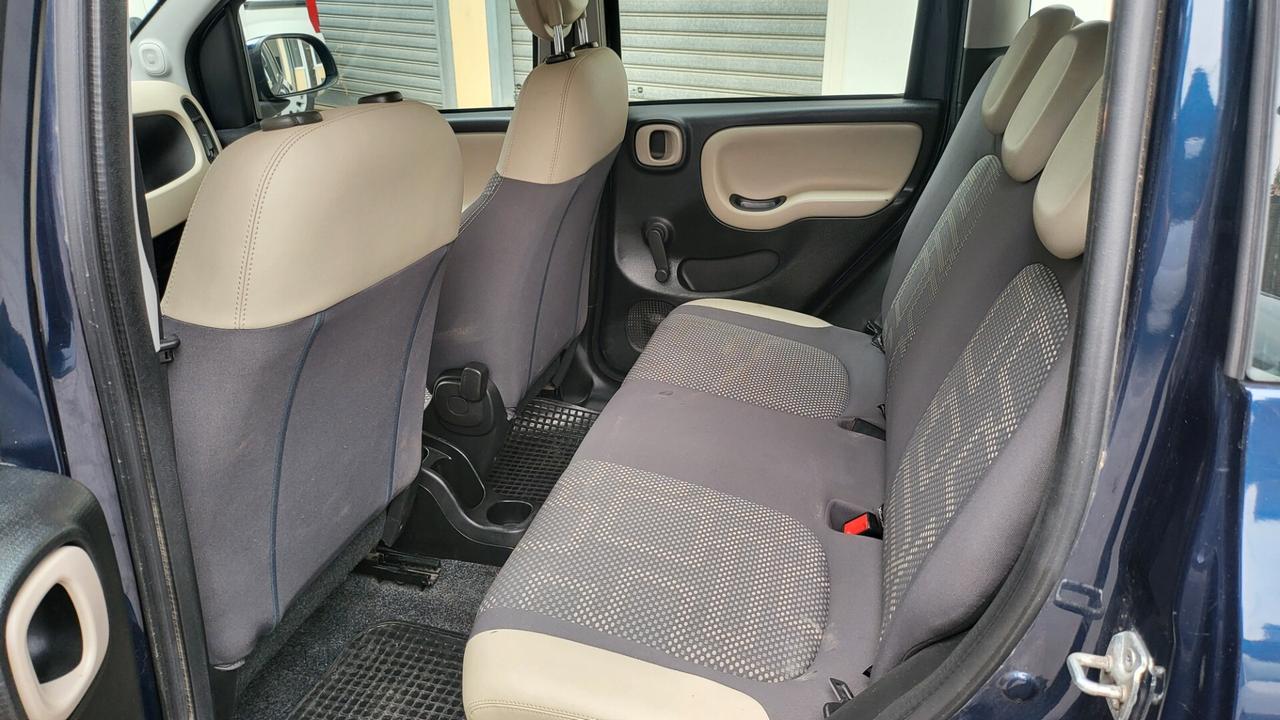 Fiat Panda 1.3 MJT 16V DPF 4x4 Climbing