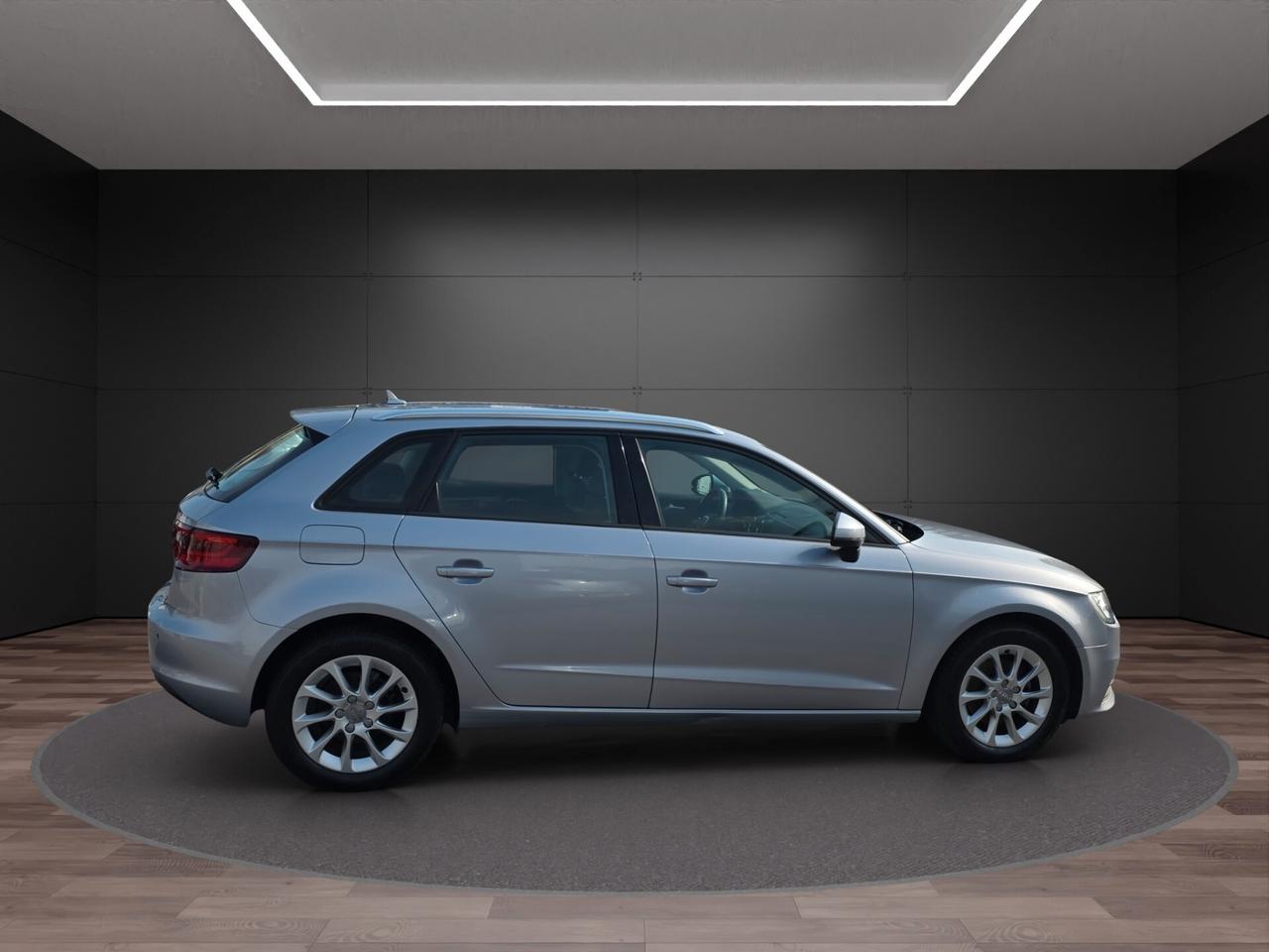 Audi A3 1.6 TDI diesel Attraction NEOPATENTATI OK