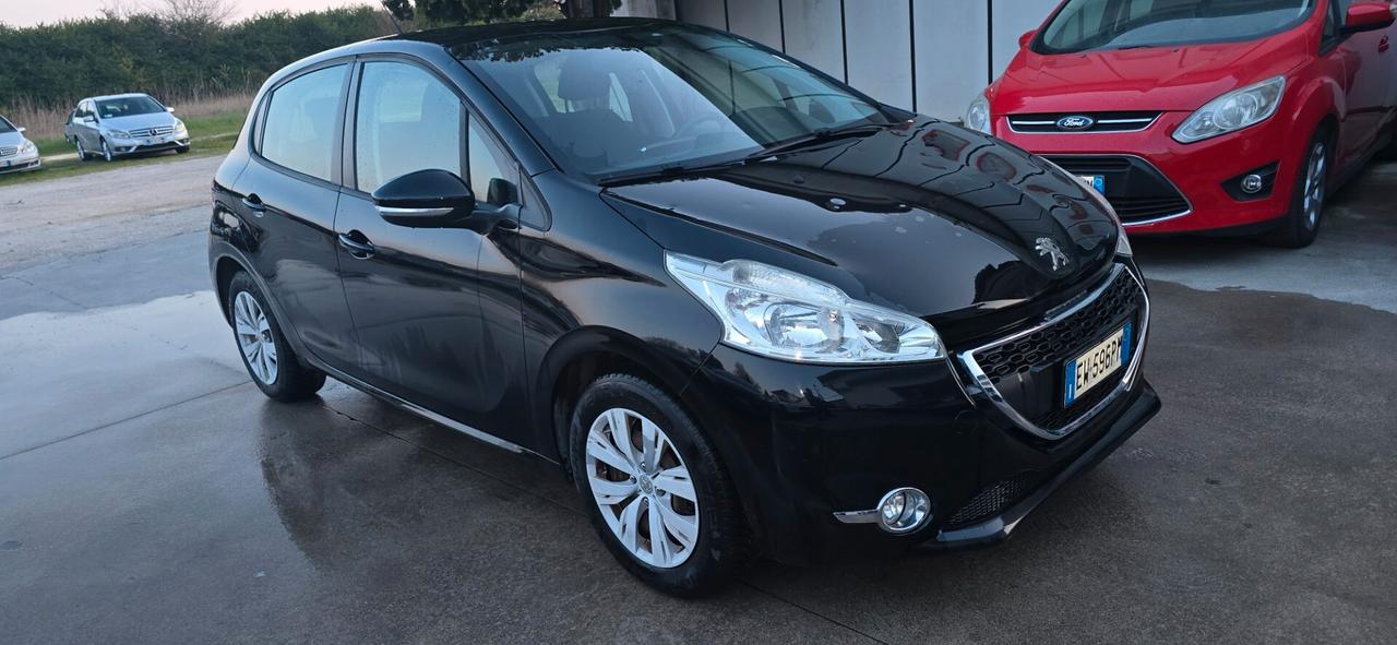 Peugeot 208 1.4 HDi 68 CV 5 porte Access