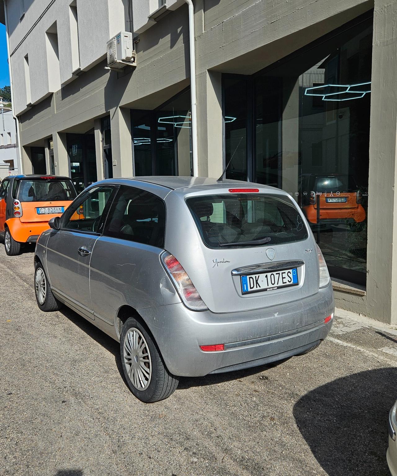 Lancia Ypsilon 1.3 MJT 75 CV anche Neopatentati