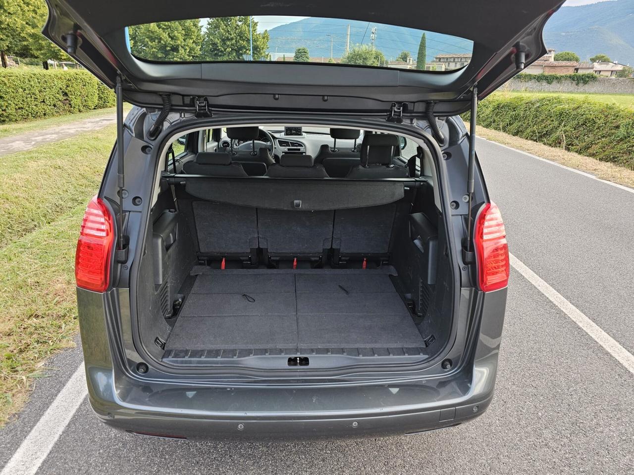 PEUGEOT 5008 1.6 hDi 7 POSTI "OK PER NEOPATENTATI"