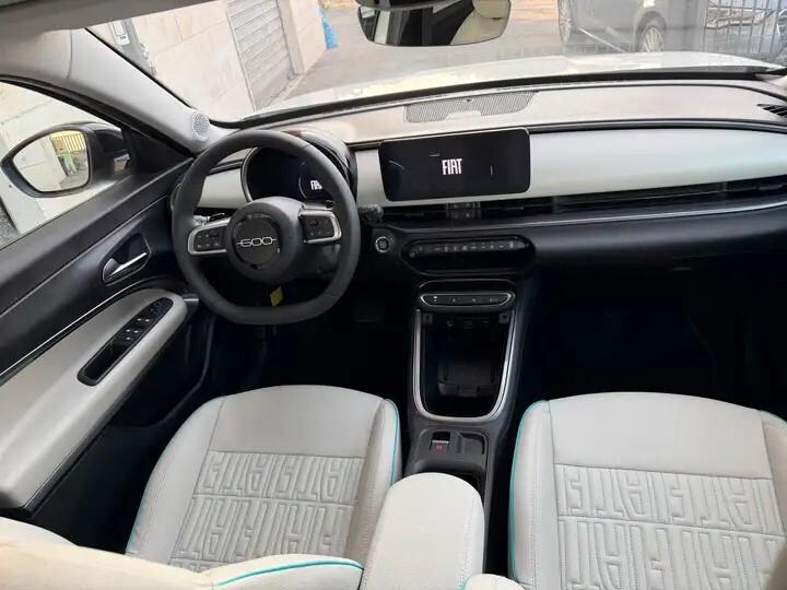 Fiat 600 Hybrid 101 CV DCT MHEV La Prima