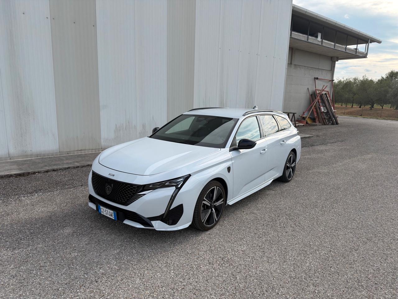 Peugeot 308 BlueHDi 130 S&S EAT8 SW GT