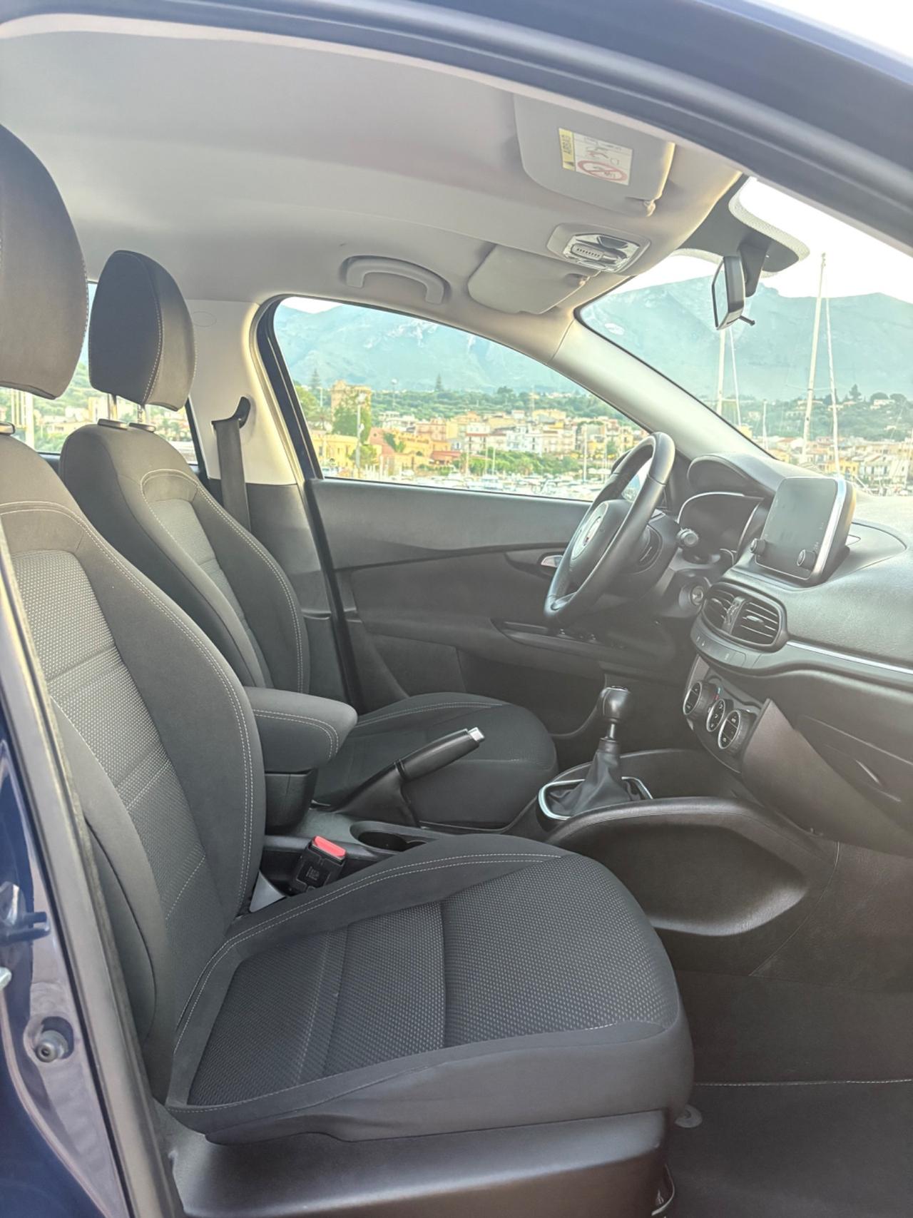 Fiat Tipo 1.6 Mjt S&S SW Lounge