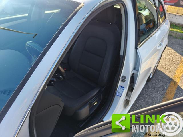 AUDI A4 Avant 2.0 TDI 177 CV quattro S-LINE