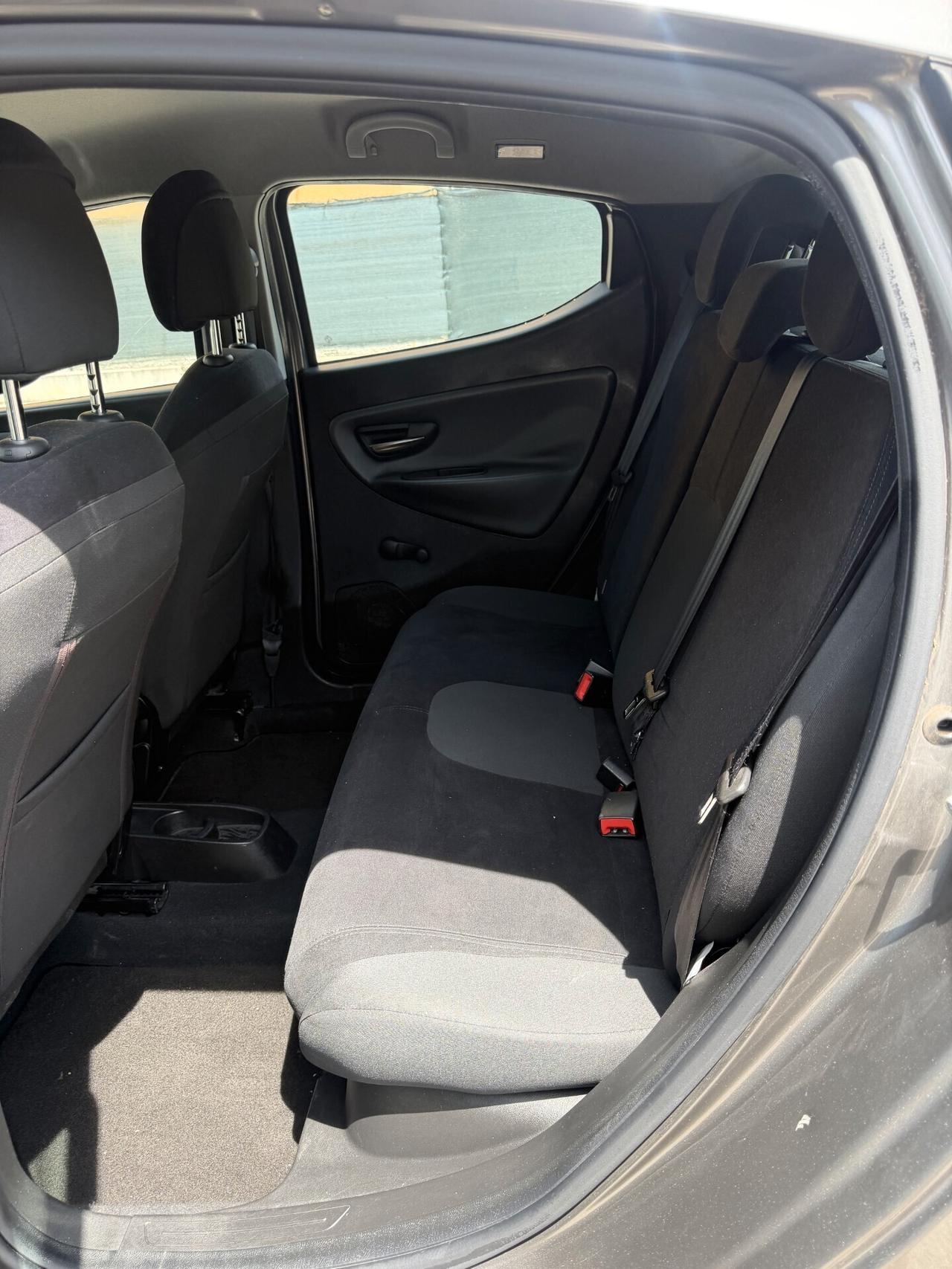Lancia Ypsilon 1.2 Gpl - NEOP. - 12 MESI DI GARANZIA -