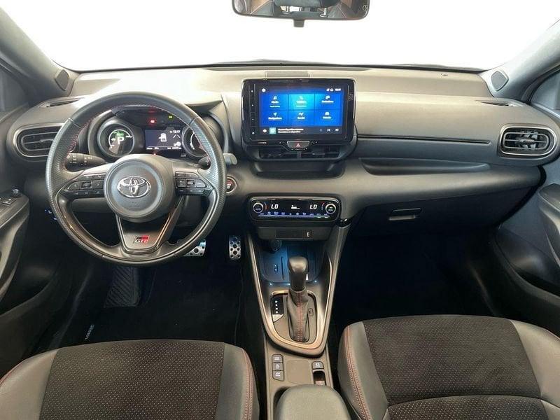 Toyota Yaris Yaris 1.5h GR Sport AUTOCARRO