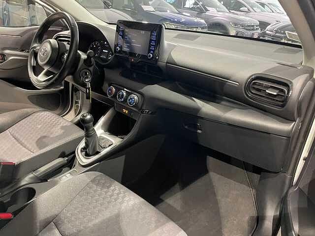 Toyota Yaris 1.0 5 porte Active