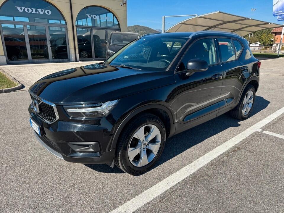 Volvo XC40 T2 Geatronic Momentum Pro