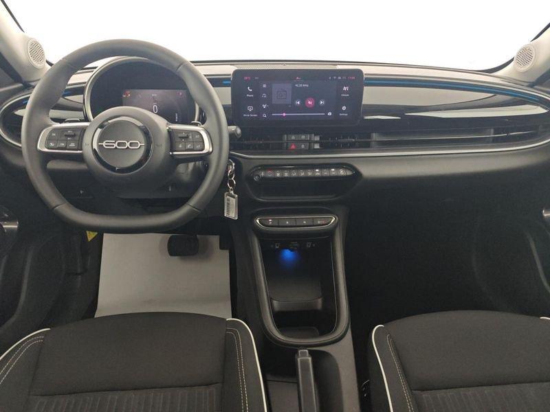 FIAT 600 Hybrid 110 CV DCT MHEV
