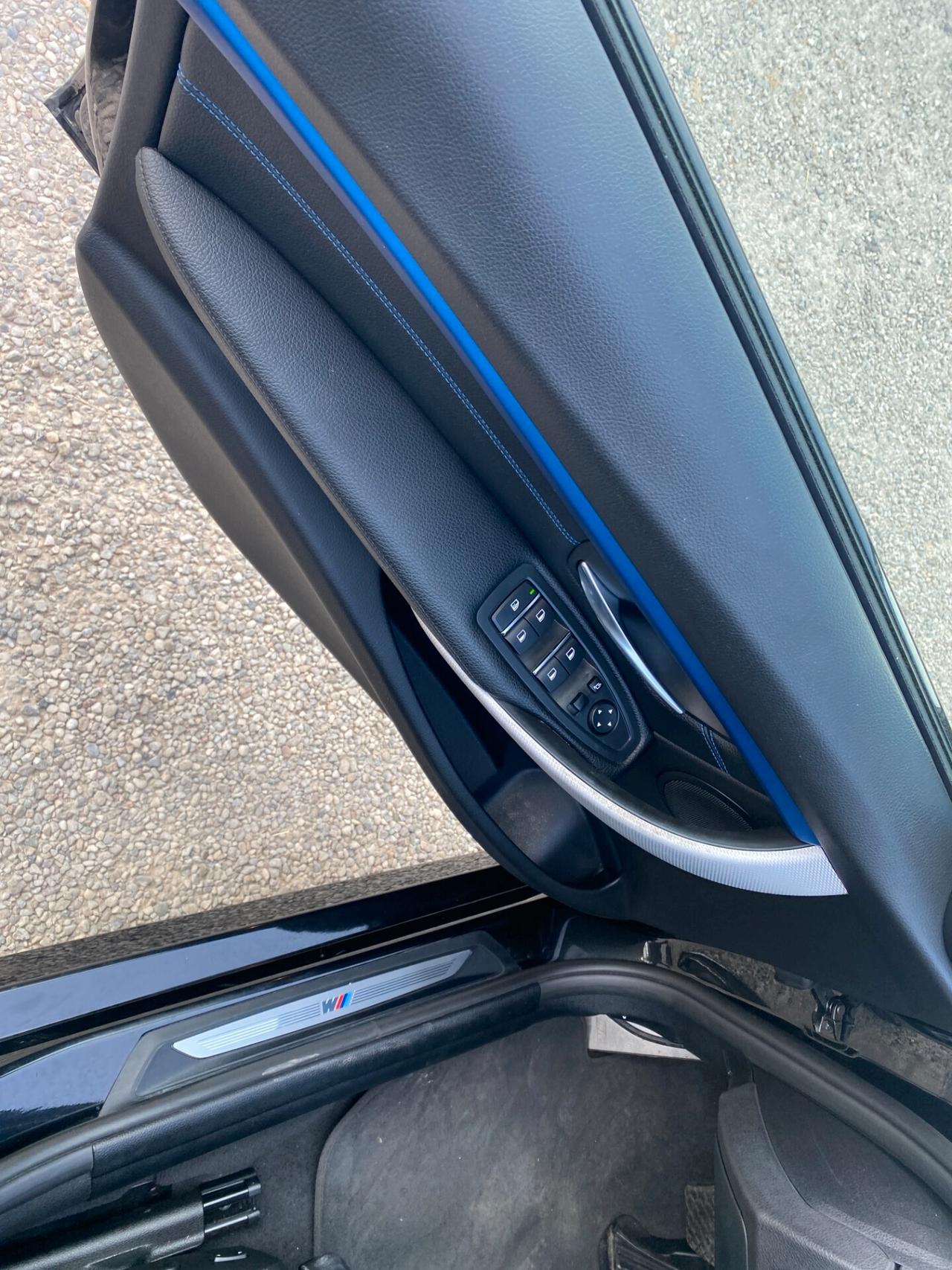 Bmw 318 318i M-SPORT Benzina Automatica 136 Cv. Full Black
