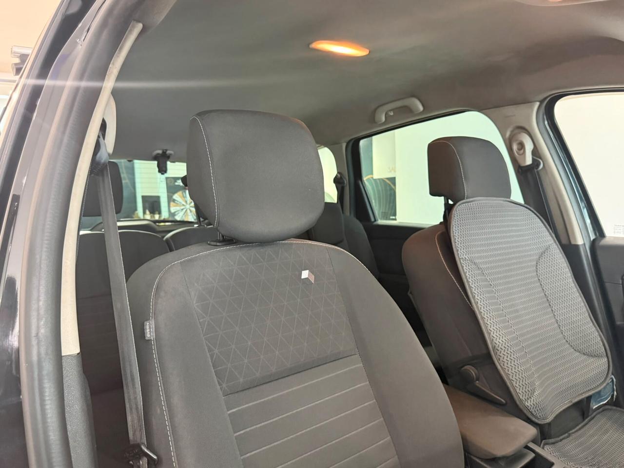 Renault Grand Scénic 7 POSTI 1.5 dCi 110CV Start&Stop limited