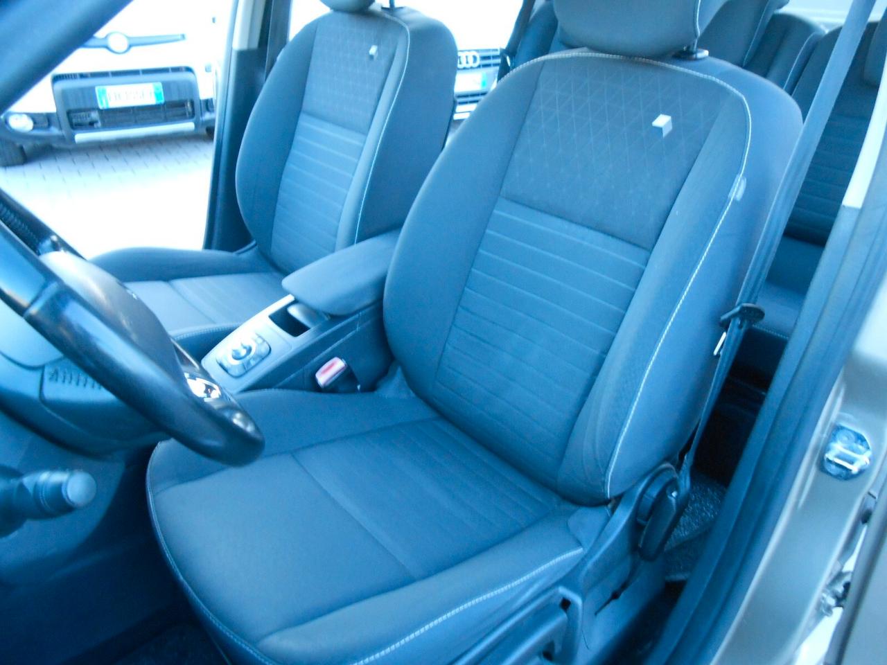 Renault Scenic XMod 1.5 dCi 110CV Limited