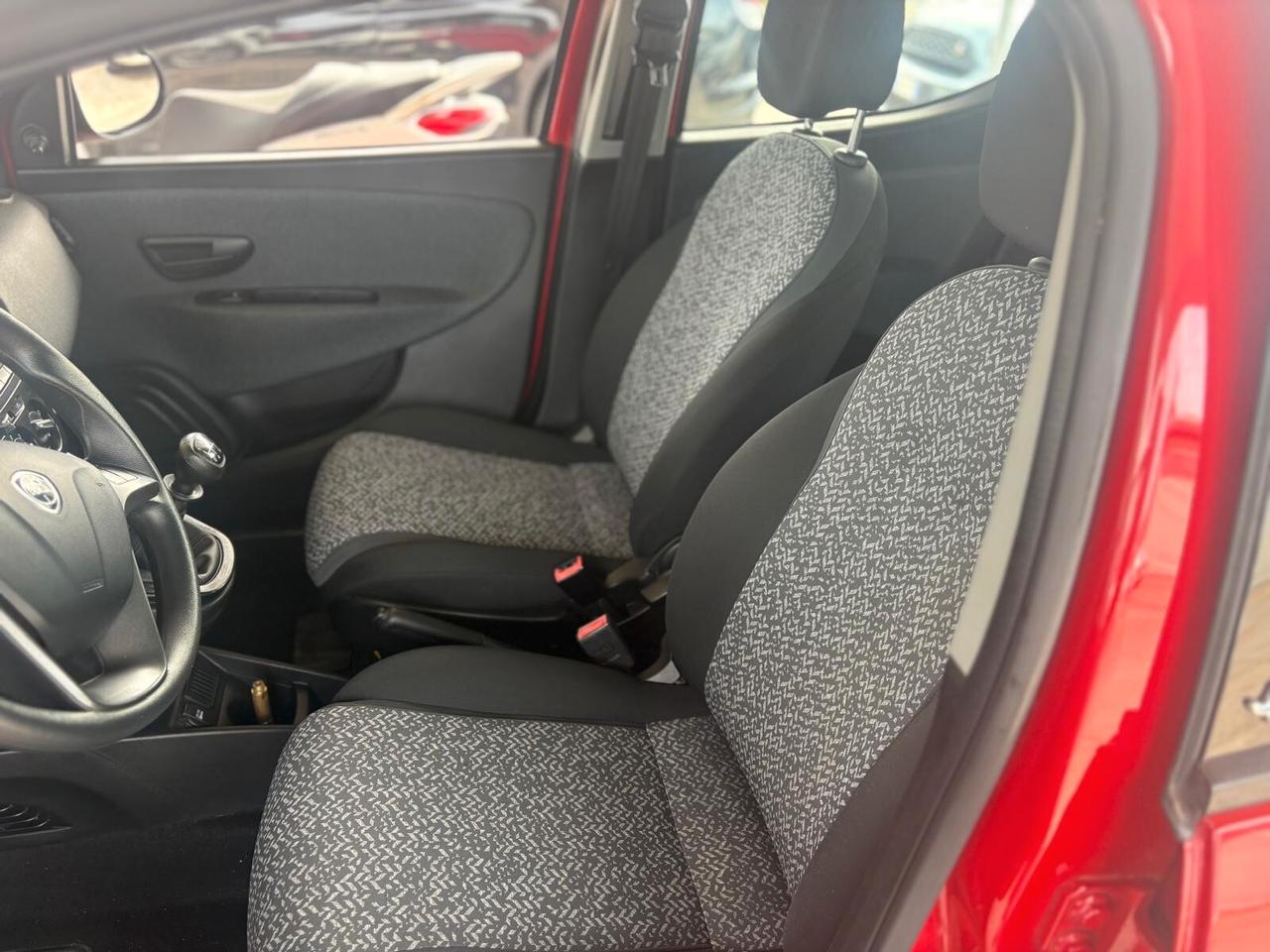 Lancia Ypsilon 1.2 69 CV 5 porte GPL Ecochic Elefantino Blu