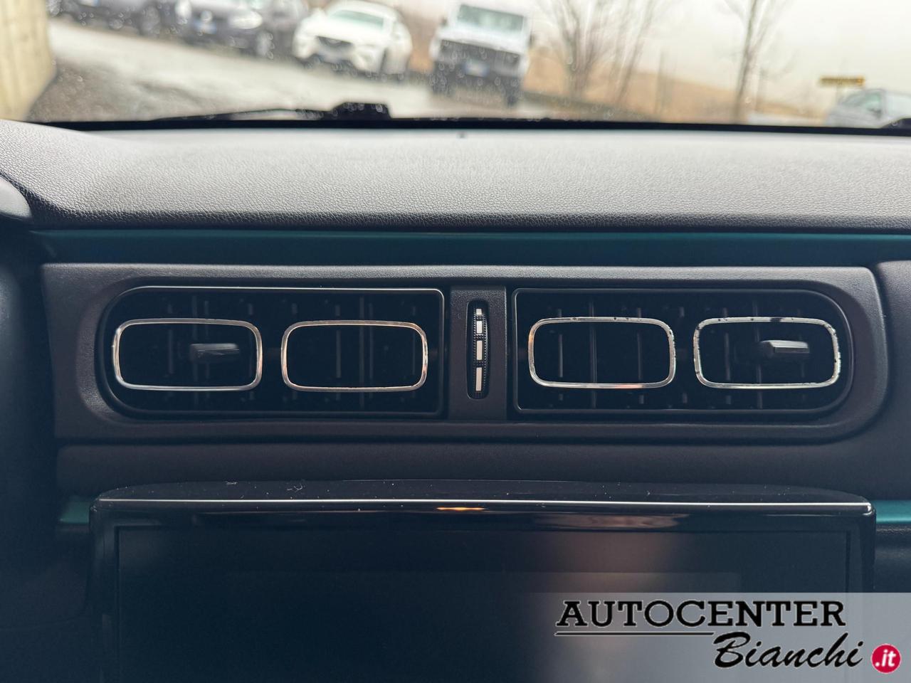 Citroen C3 1.2 puretech Shine s&s 83cv neopatentati