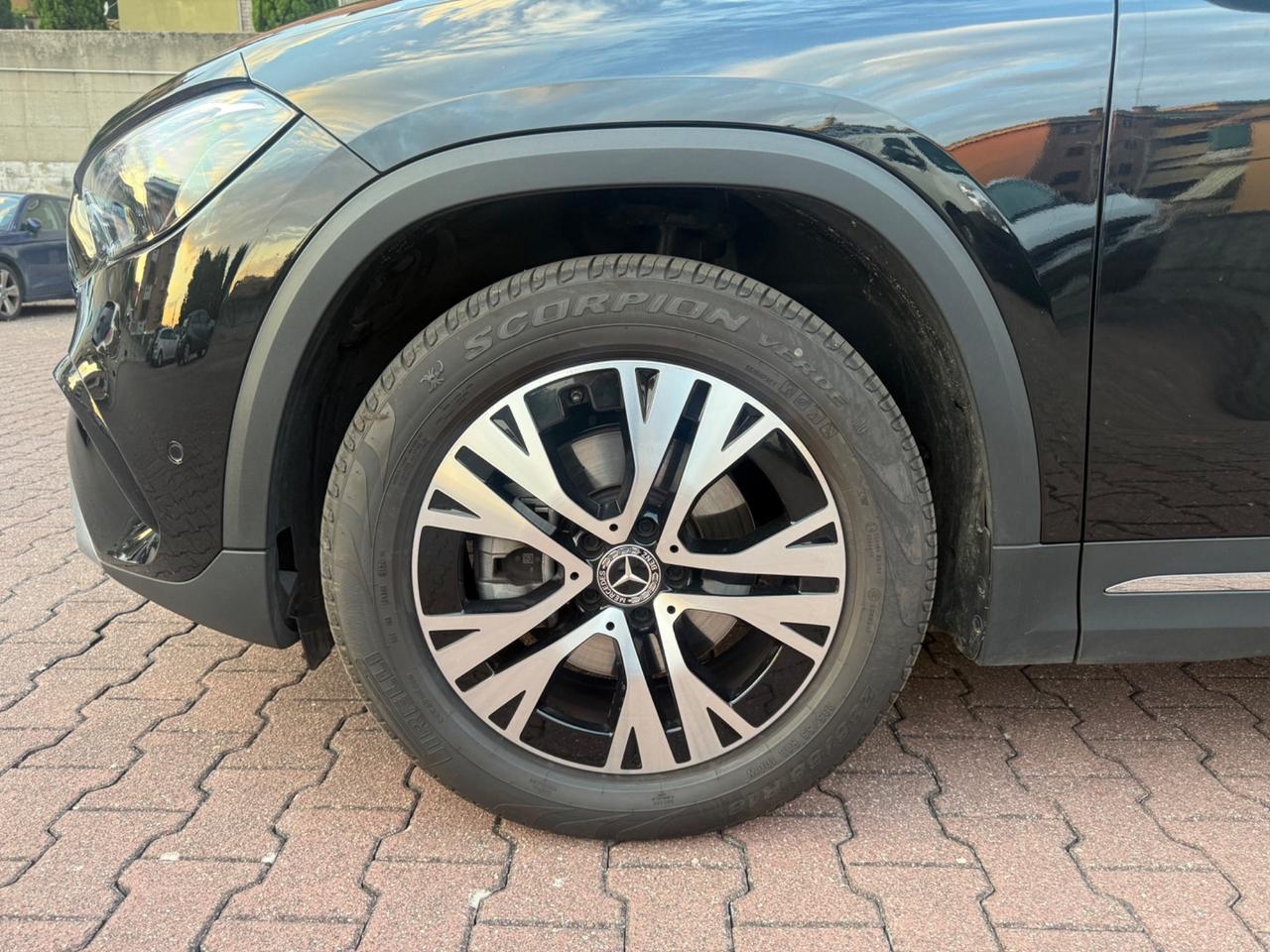 Mercedes-benz GLA 180 Mhev Aut. PARI AL NUOVO - PRONTA CONSEGNA - PREZZO REALE!